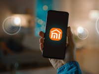 Smartphone mit Xiaomi-Logo auf den Bildschirm