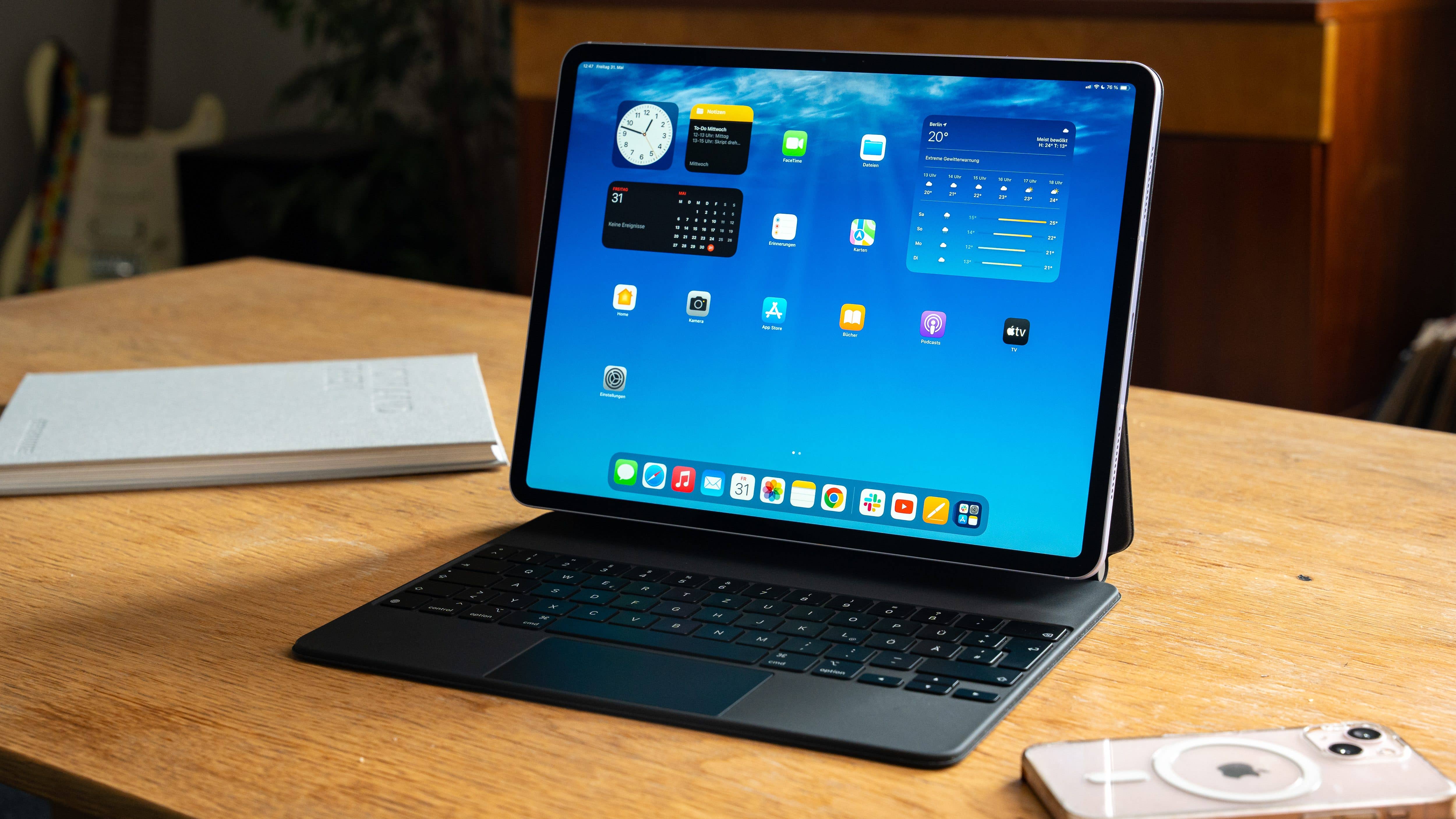 Apple iPad Air 2024 im Magic Keyboard