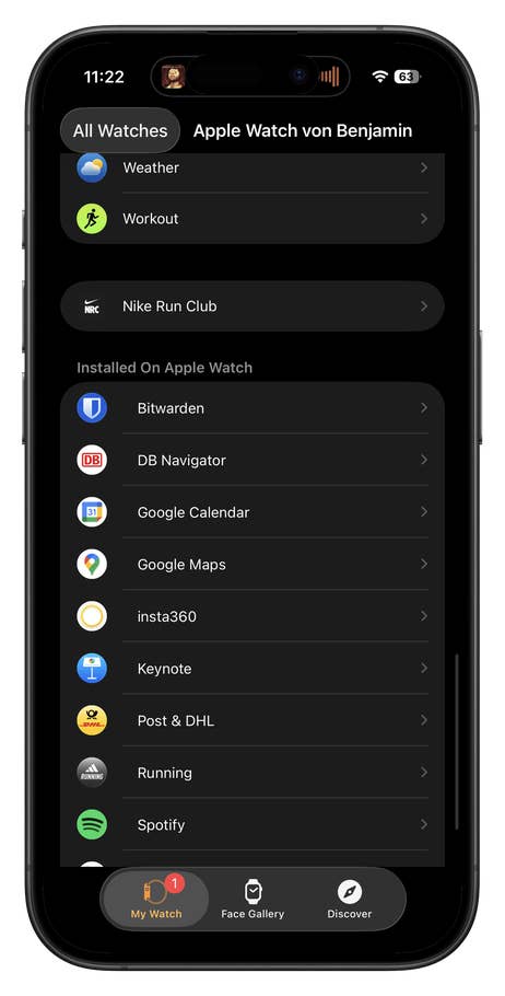 Benutzeroberfläche der Apple Watch mit installierten Apps wie Wetter, Workout und Spotify.