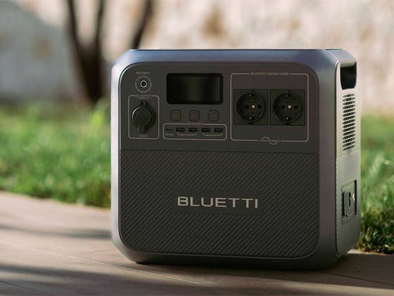 Bluetti AC180: Kompakte 1.152-Wh-Powerstation mit 2.700 W Leistung