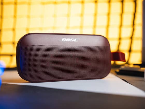 Bose Soundlink Flex im Test: kleiner Lautsprecher, gro&szlig;er L&auml;rm