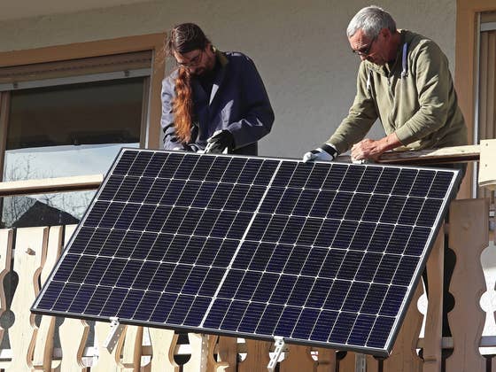 Balkonkraftwerke zum Einstiegspreis? Das macht diesen Händler so besonders