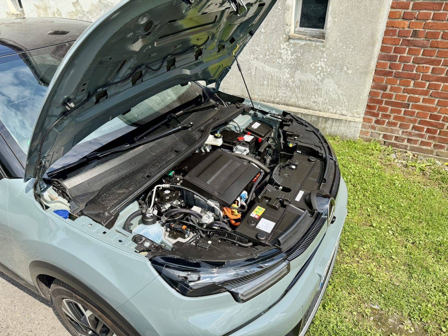 Citroën e-C4 X Motorraum