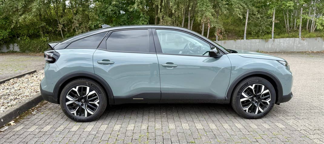 Citroën e-C4 X Seitenansicht