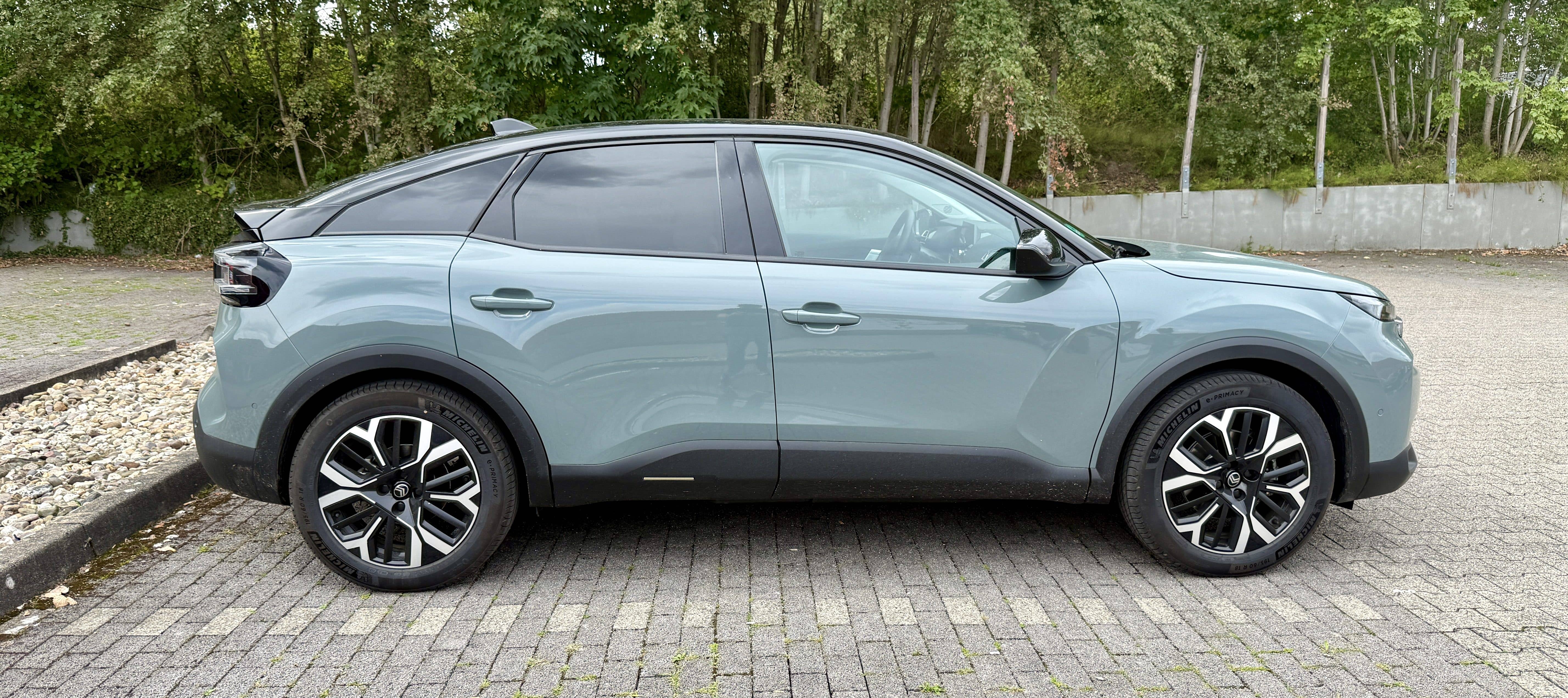 Citroën e-C4 X Seitenansicht
