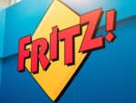 Fritz!-Logo auf blauem Hintergrund