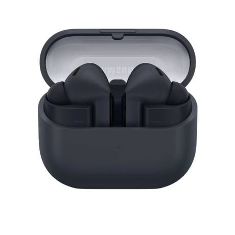 galaxy-buds3-fe-6 Samsung Galaxy Buds3 FE im Case von vorne