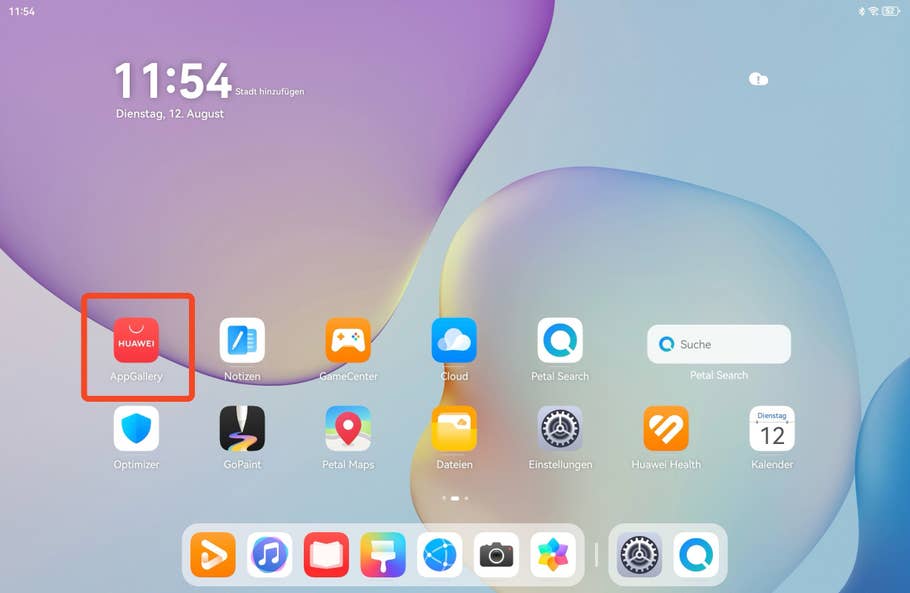 Startbildschirm eines Huawei MatePad mit verschiedenen App-Symbolen und angezeigter Uhrzeit.