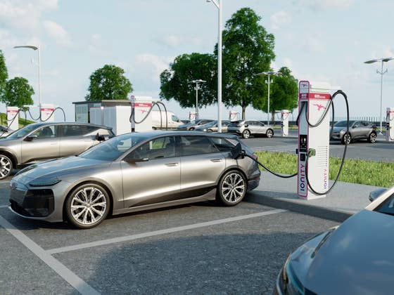 IONITY bringt schnellere Ladesäulen für E-Autos nach Deutschland