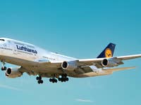 Was die Lufthansa jetzt plant, macht fassungslos: Für Reiche wirft man alle Regeln über Bord
