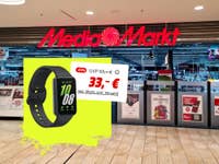 MediaMarkt-Geschäft im Hintergrund, davor die Samsung Galaxy Fit3 mit dem aktuellen Preis von 33 Euro