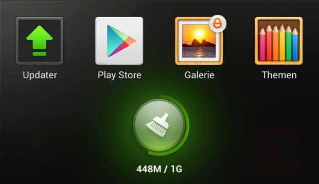 Apps auf einem Bildschirm: Updater, Play Store, Galerie und Themen sowie ein Speicherstatus von 448M / 1G.