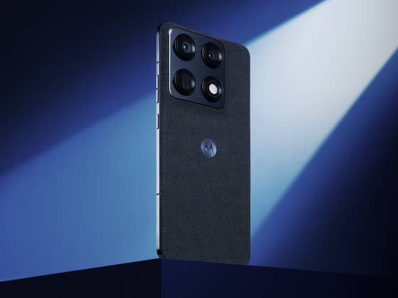 Achtung, Samsung und Xiaomi: Handy-Urgestein greift wieder an!