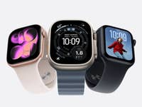 Drei Apple Watch Series 11-Modelle in verschiedenen Farben, die verschiedene Zifferblätter anzeigen.