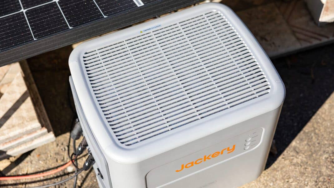 Jackery Navi 2000 von oben Jackery Navi 2000 von oben