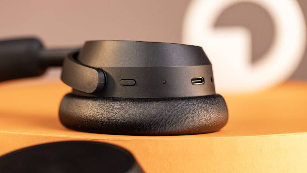 Sennheiser Accentum Plus