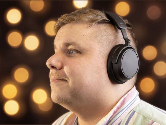 Sennheiser Accentum Plus Wireless Test: Zu viel gewollt, zu wenig bekommen