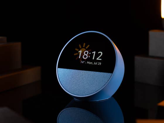 Amazon Echo Spot (2024) im Test: Macht, was er soll – und das gut