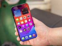 Apple iPhone 15 Pro Max Display