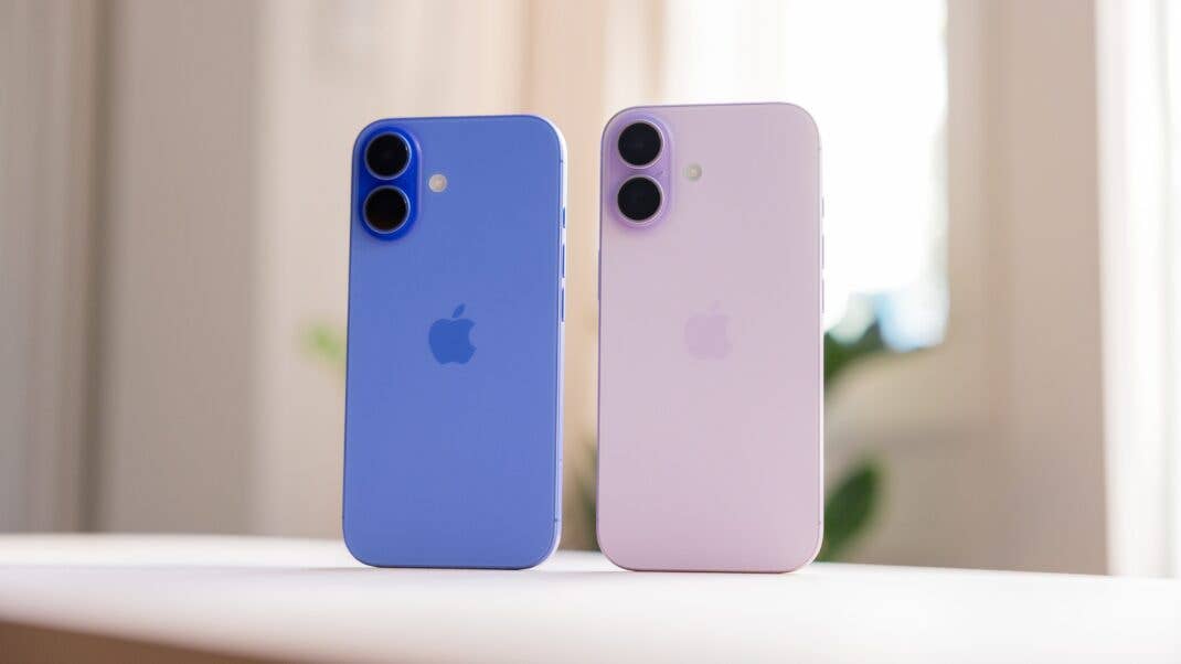 Two Apple iPhones side by side: one in blue and one in pink.