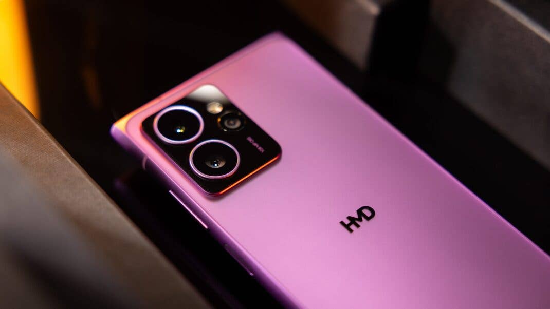 Rückseite des HMD Skyline mit Fokus auf der Kamera Rückseite des HMD Skyline mit Fokus auf der Kamera