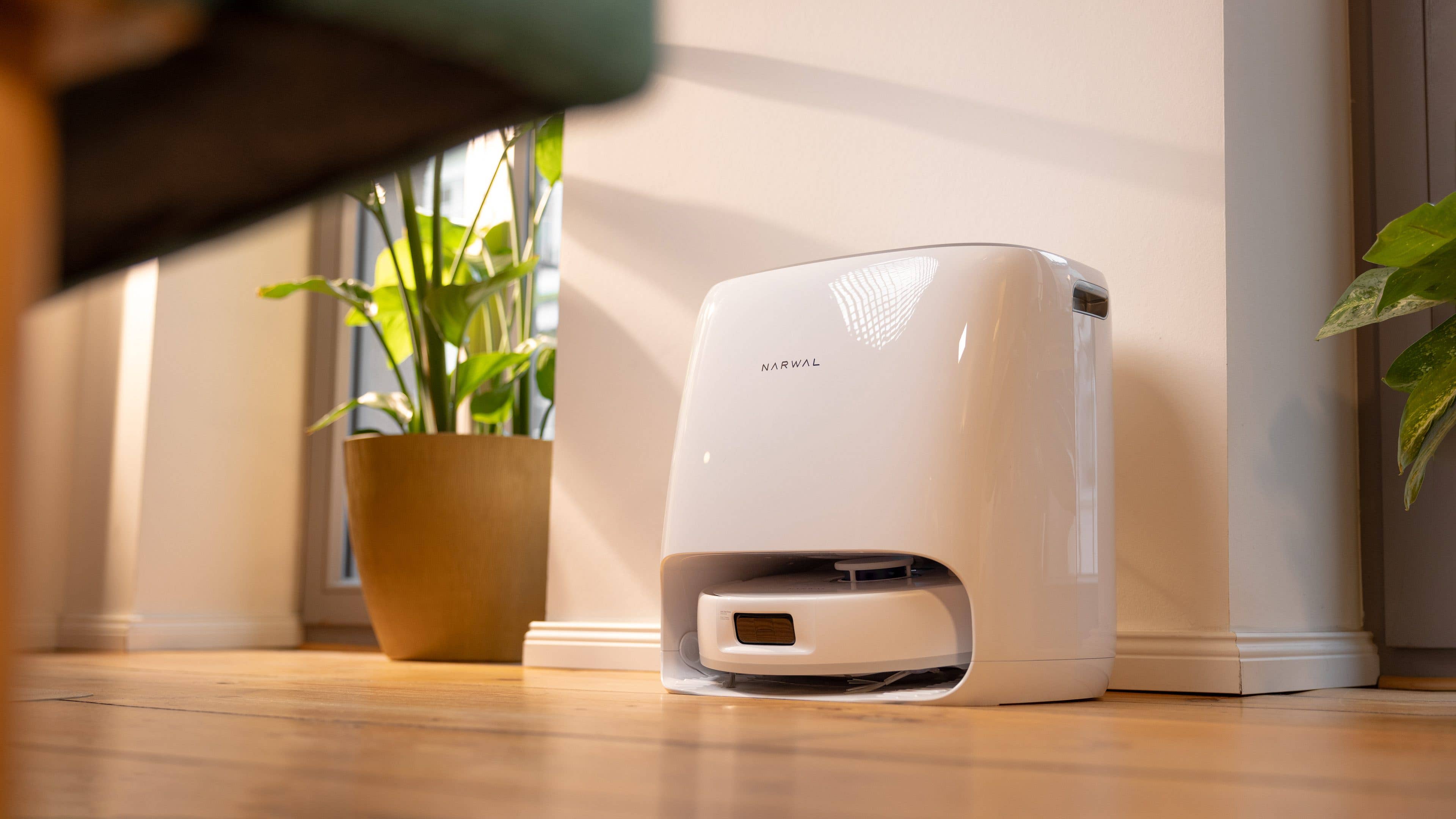 Narwal Freo X Ultra in der Station.