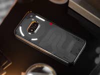 Glyphe-Schnittstelle des Nothing Phone (2a) leuchtet auf