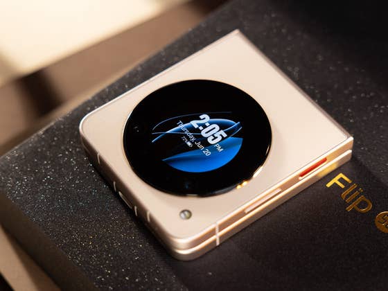 Günstige Samsung-Alternative: nubia Flip 5G nur 19,99 € monatlich