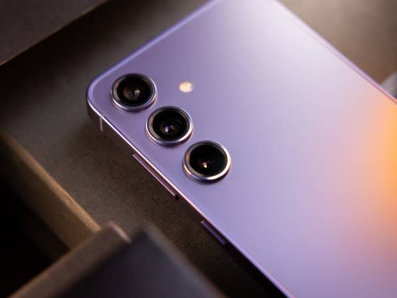 Nur bis morgen! MediaMarkt schenkt Euch praktisch 2 Samsung Galaxy S24