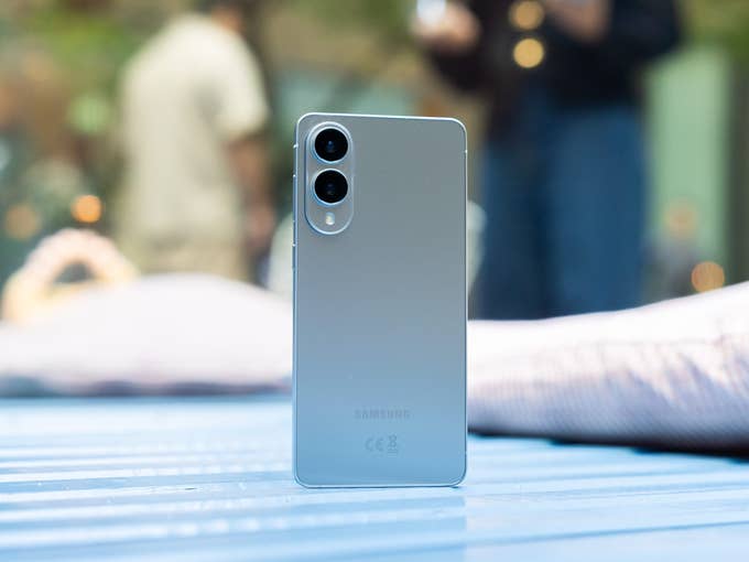 Das Samsung Galaxy S25 Edge im Test.