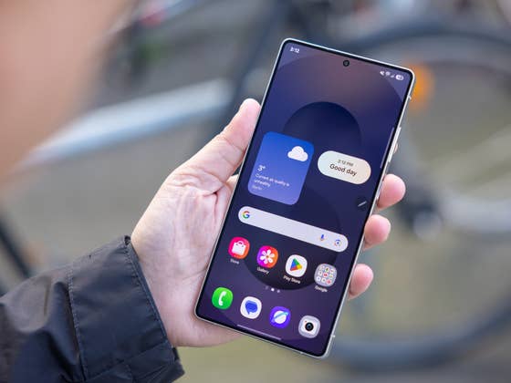 Wildes Gerücht: Überspringt Samsung das One-UI-7-Update?