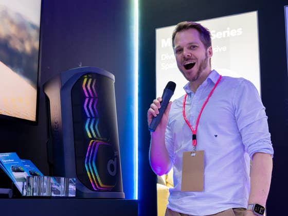 Soundcore Rave 3: Karaoke-Lautsprecher entfernt Gesang mit KI