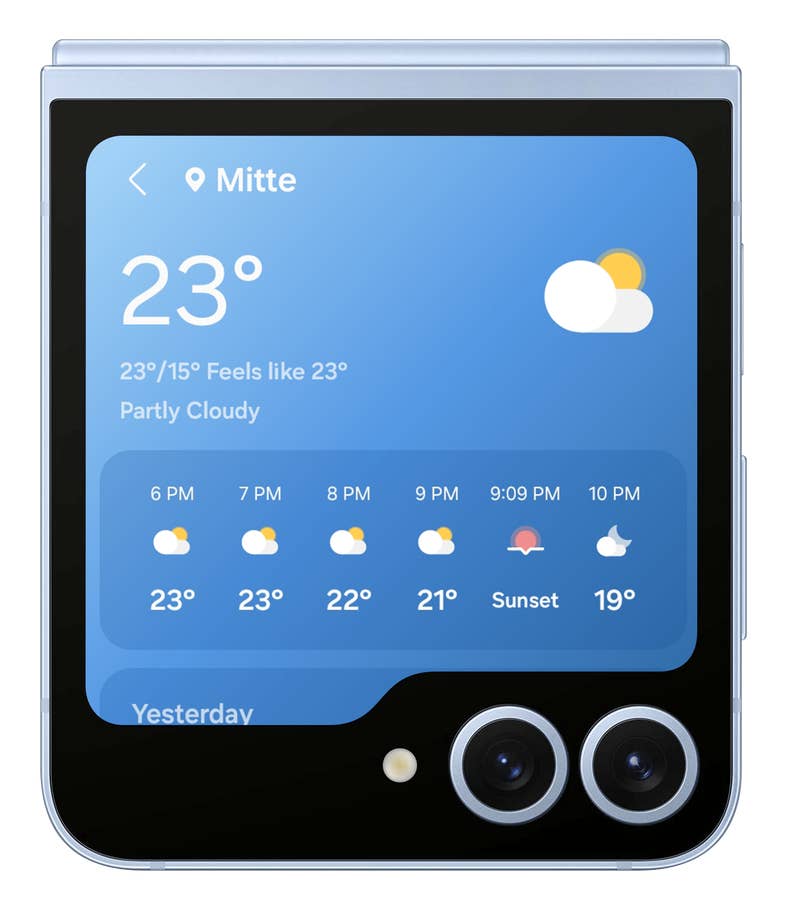 Das Galaxy Z Flip 6 zeigt Wetterinformationen an.