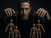 Mark Zuckerberg hält Puppenfiguren, die Facebook, Instagram, WhatsApp und Meta darstellen.