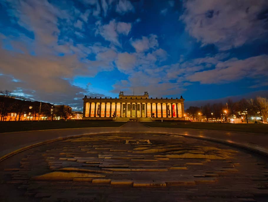 Mit dem Nothing Phone (2a) aufgenommenes Nachtfoto