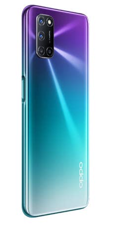 Oppo A72 schräg von hinten