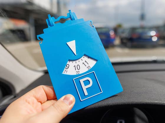 Parkscheibe richtig eingestellt? Selbst dann drohen 40 Euro Strafe