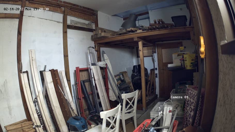 iPhone 13 Pro vs Annke NC800 im Vergleich