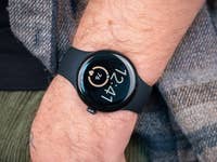 Pixel Watch 2 am Handgelenk