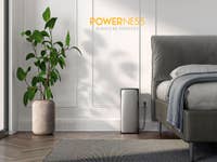 EcoFlow Stream Ultra in einem Schlafzimmer mit Powerness-Schriftzug