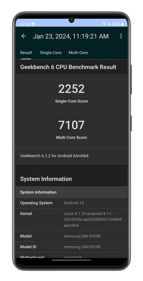 Screenshots des Geekbench-6-Benchmarks, aufgenommen mit dem Samsung Galaxy S24 Ultra