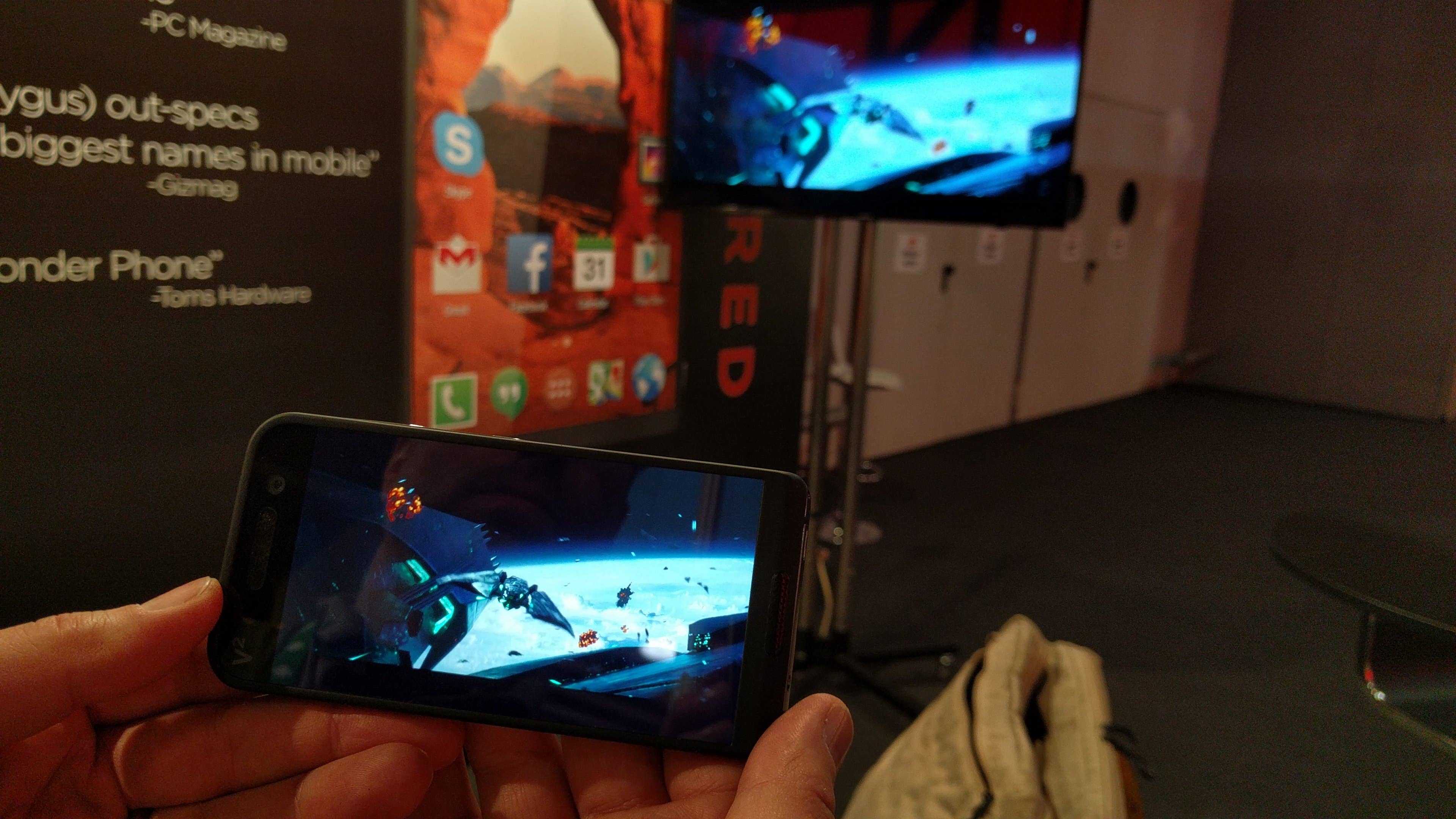 saygus v2 whdi demo mwc16 1