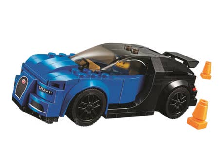 sembo-bugatti-chiron-technic-607013-seitlich-vorn