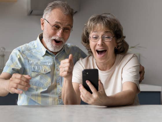 Das beste Senioren-Handy finden: drei aktuelle Modelle im Vergleich