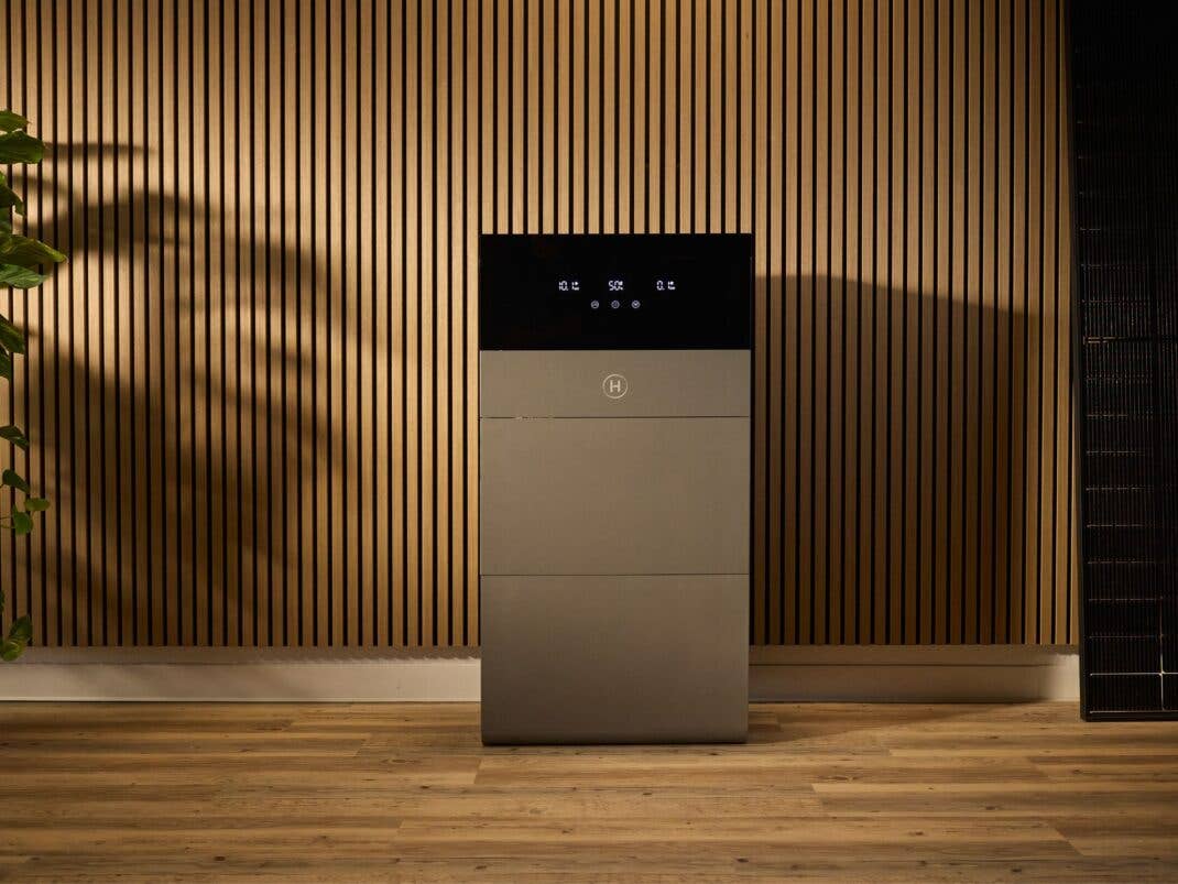 So sieht das Hoymiles HiOne All-in-One BESS Speichersystem aus