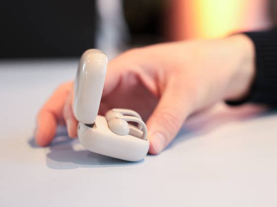 Sonys neue Kopfhörer: Werden In-Ears jetzt durch Clips ersetzt?