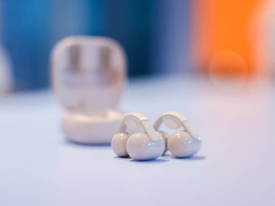 Sony LinkBuds Clip im Test: Kann das neue Trageprinzip herkömmliche In-Ears ersetzen?