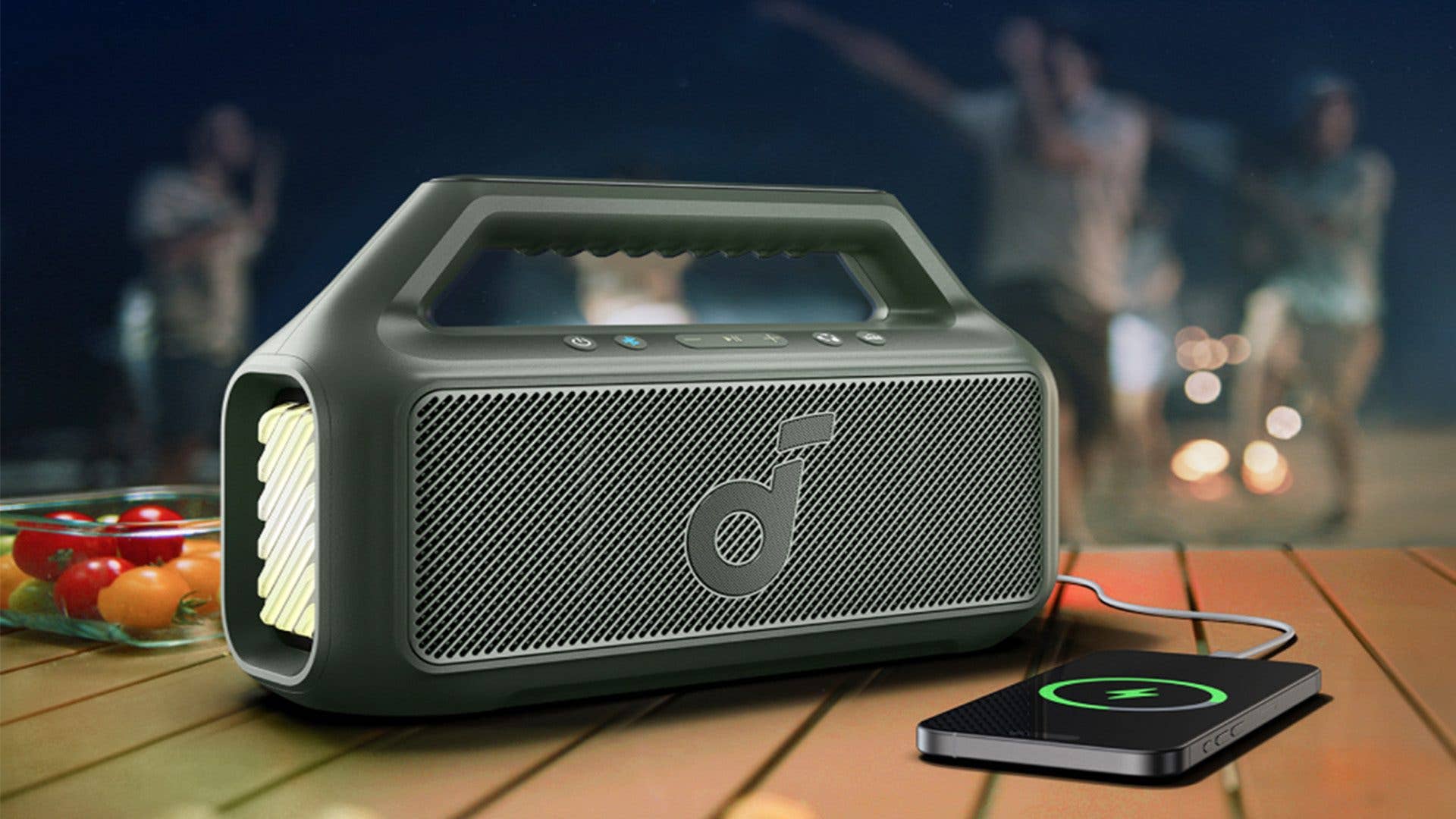 soundcore by Anker Boom 2 Outdoor lädt Handy auf