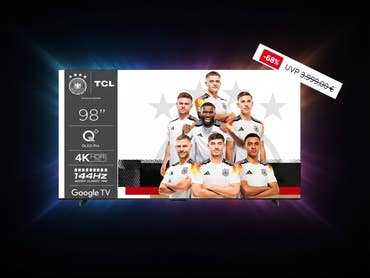 TCL 98C61BX7 vor schwarzem Hintergrund mit Angebotspreis