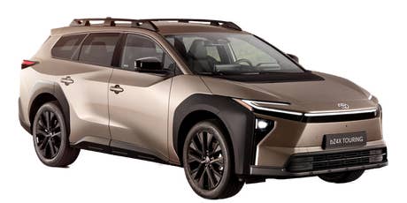 toyota-bz4x-touring-seitlich-vorn-beigebraun